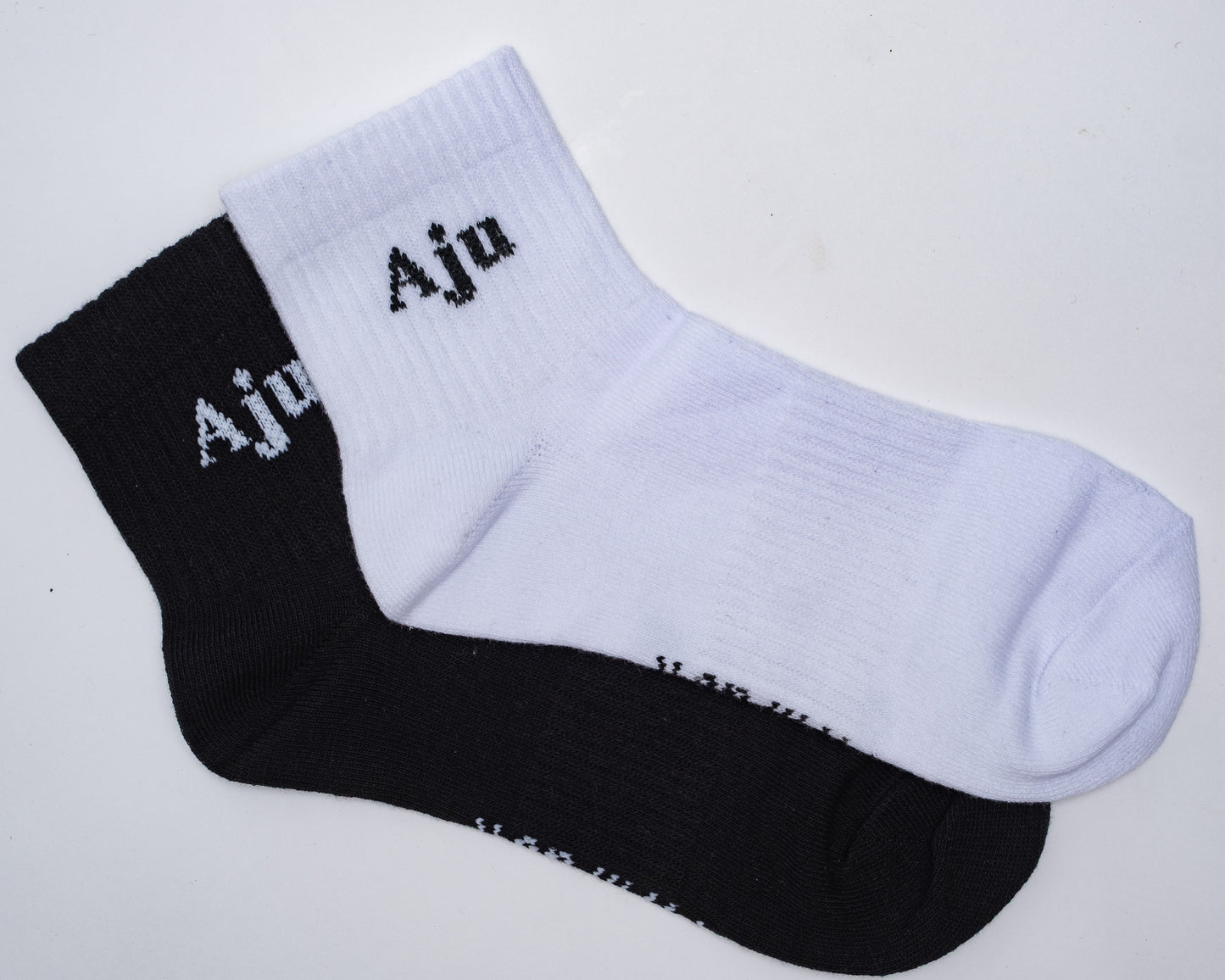 4xAju - Socks