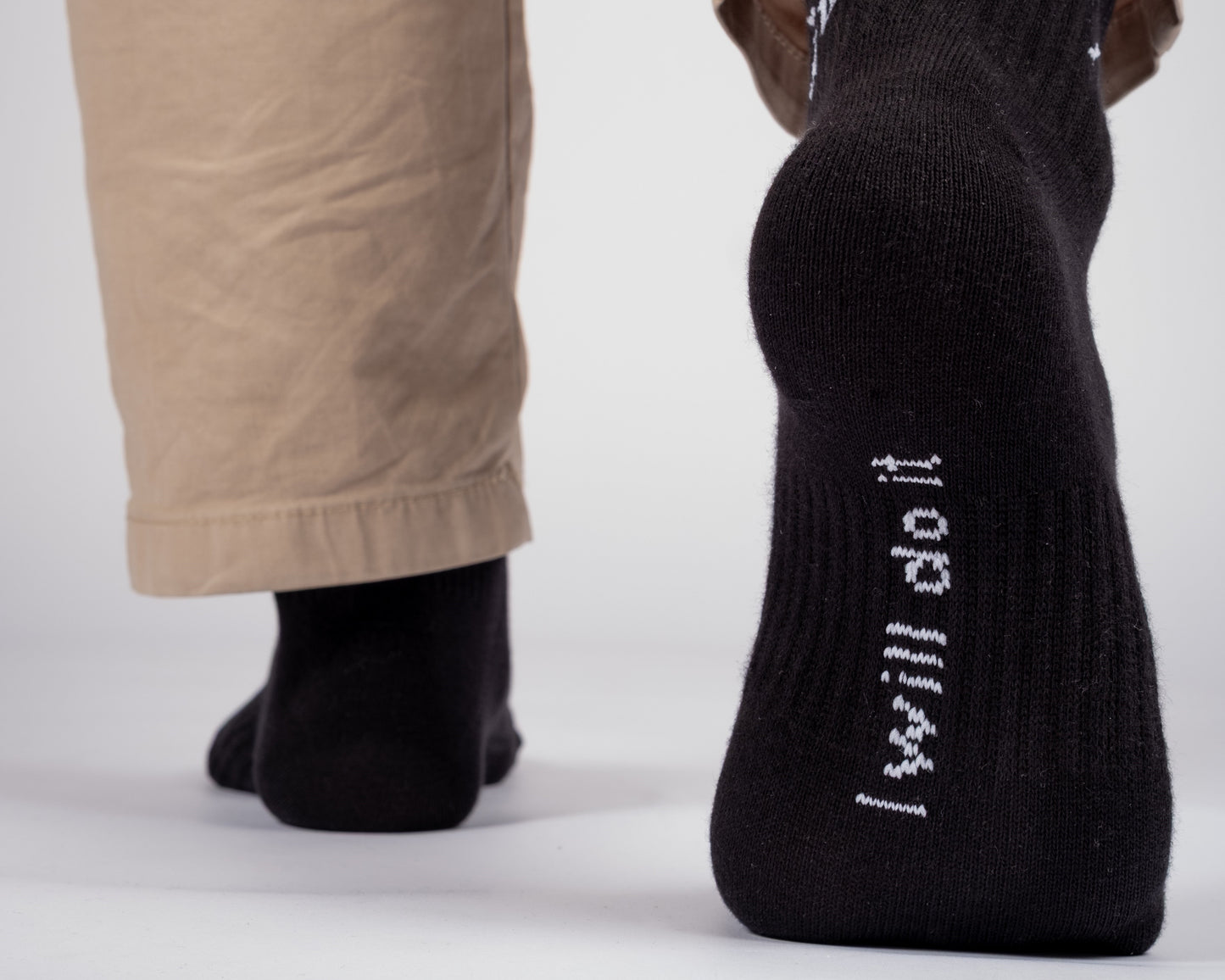 4xAju - Socks